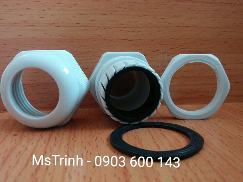 Ốc siết cáp nhựa M20